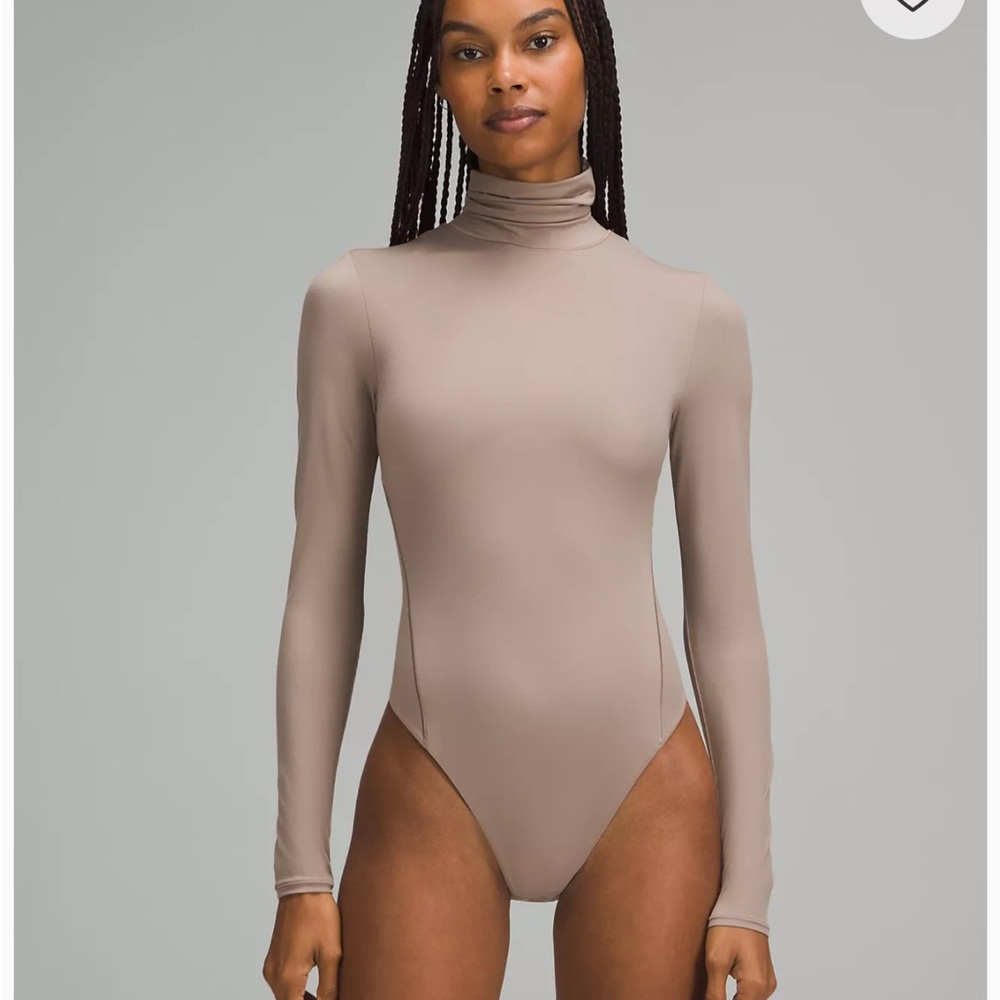 🍋NWT Lululemon Women's Wundermost Turtleneck Taupe Long Sleeve Bodysuit